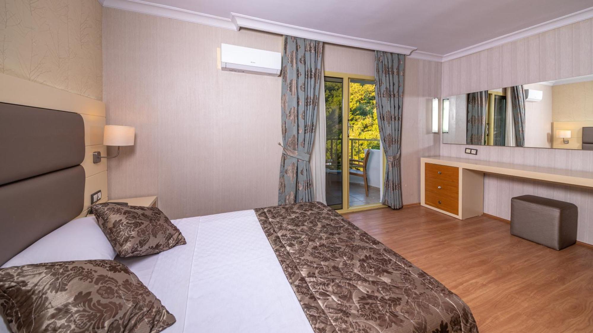 Grand Hotel Faros Мармарис Екстер'єр фото